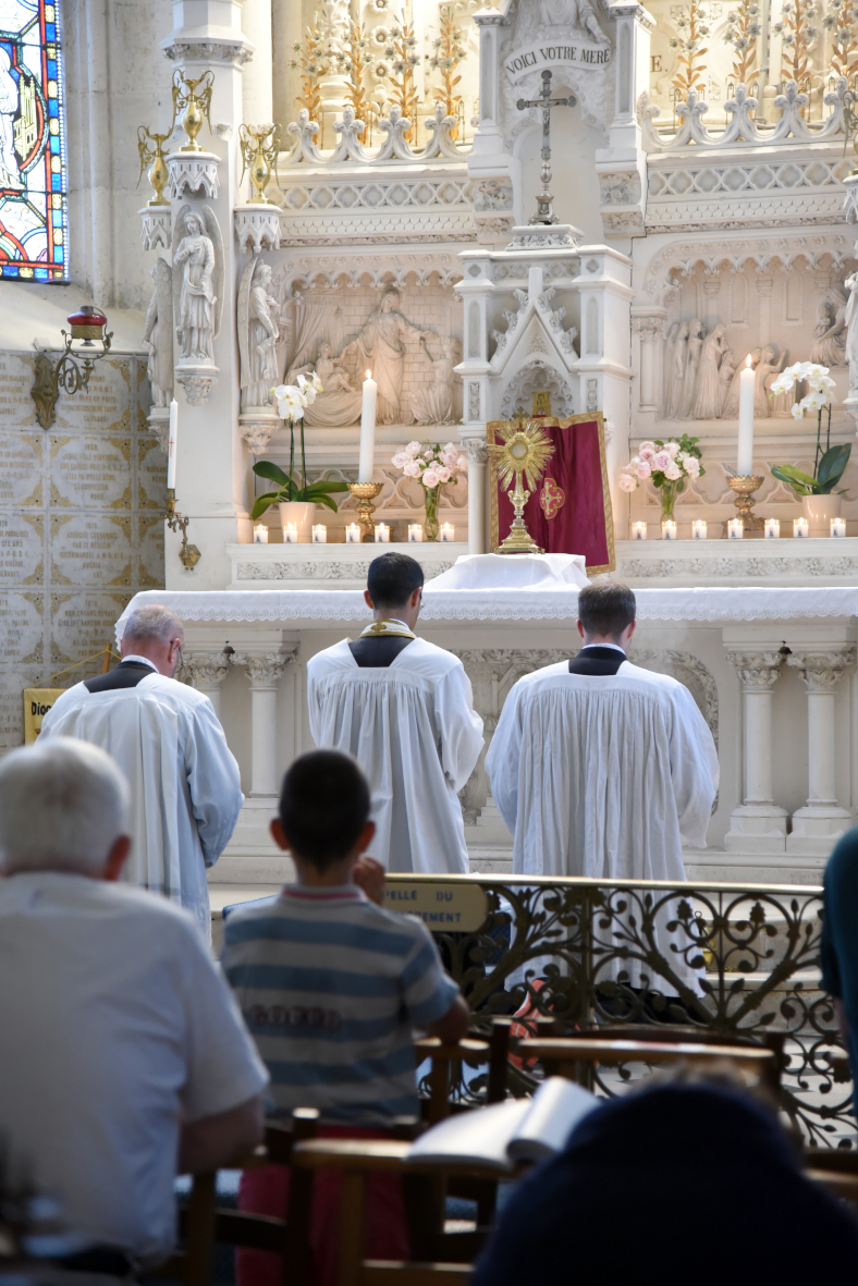 Bourges Saint Ursin Notre Dame De Chr tient 